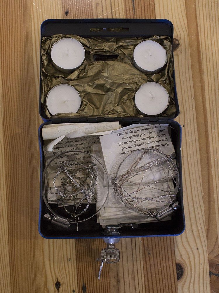 acontainerco's tweet photo. Profiling our Multitudes IV series, in which  @UMassBoston #MFA and #MA students transformed coin banks into single edition #artistbooks and text objects.

TITLE: Ritual Deposit
ARTISTS: Kyéra Sterling and Sarah Shapiro
MORE: https://t.co/LY9OzQw0Vx https://t.co/Y4nQhm7w4C