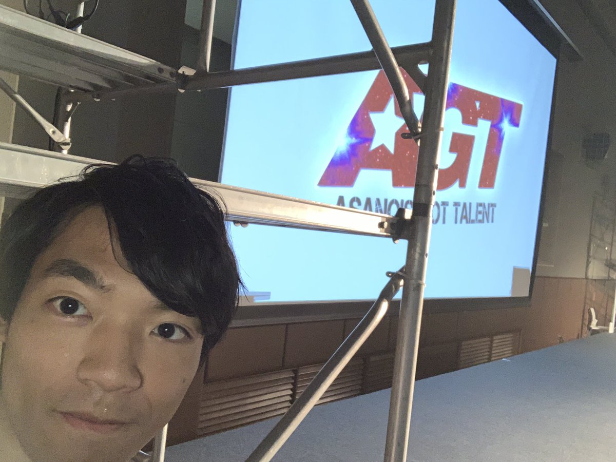 伊沢拓司 本日 浅野学園100周年記念行事に ふくらさんと私が Quizknockとしてサプライズゲストで登壇しました 異様な熱気と盛り上がりで楽しい時間になりました ギリギリで落としちゃった子 ゴメン 100周年おめでとうございます Aohafes