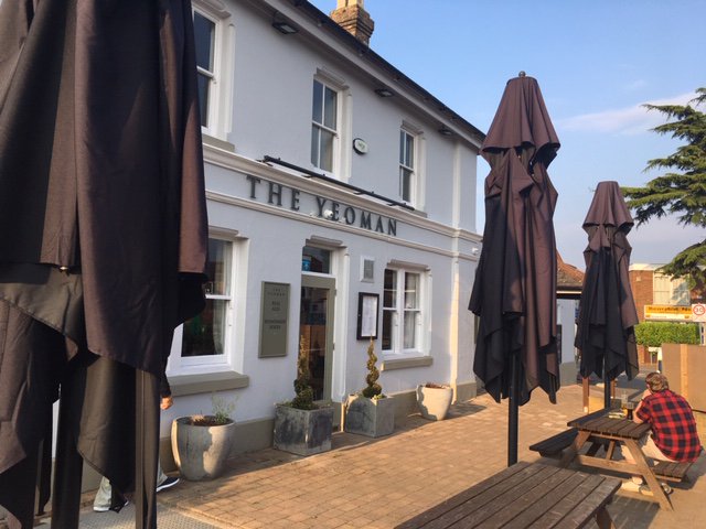 drinker_secret's tweet photo. It was a parking nightmare which took me, by pure chance, to sample the delights of the recently reinvented Yeoman pub #Bearstead #Maidstone So what did I think of this renovated boozer on Ashford Road? https://t.co/Hg40nFV7tv https://t.co/N4tHe6Dnbw