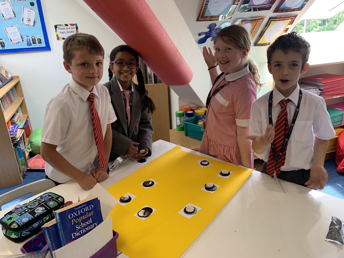 Year 3 were learning about the phases of the moon today in Geograpy ... and what a better way to do it than with Oreos! #BGSYear3 #BGSGeography