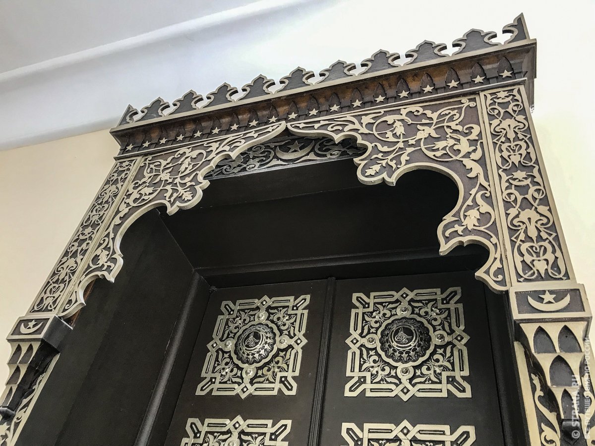 StranaRu's tweet photo. Подарок для невесты.  

Один из ярких архитектурных памятников центра Казани — здание, в котором располагается Национальная библиотека Татарстана. Этот великолепный особняк известен как Дом Зинаиды Николаевны Ушковой. 

https://t.co/dFD5nYAqHV https://t.co/O8uZS4WiON