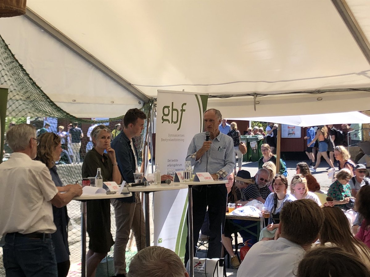 LarsWonsild's tweet photo. “Campusdannelser er ikke løsningen til at sikre bedre overgangsordninger mellem ungdomsuddannelserne”, siger @cahutters i et modsvar til @BHaarder i dagens debat. https://t.co/iYvjJuOLgQ