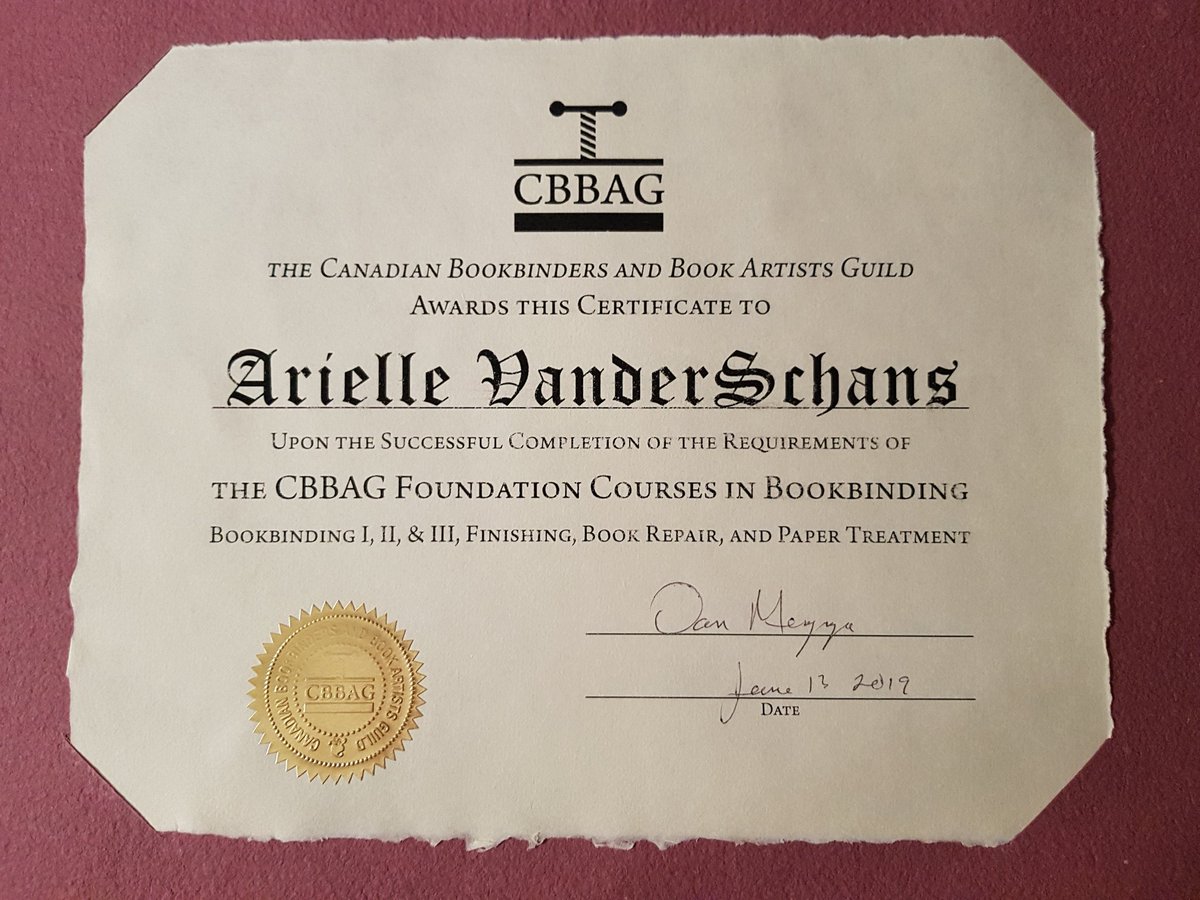ariellesbindery's tweet photo. Recieved my completion certificate for the #CBBAG core courses!! It took about 3 years to get through all the courses but ut was worth it! ππ #bookbinding #certificate https://t.co/yyc6fAa3eZ