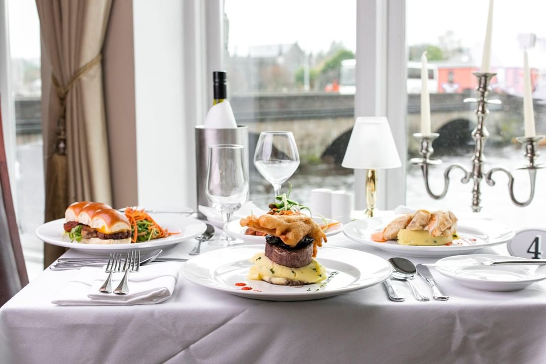 Putting together the perfect dishes to celebrate Dad this Sunday! Have you made your Father's Day plans yet?... bit.ly/RidgepoolResta…