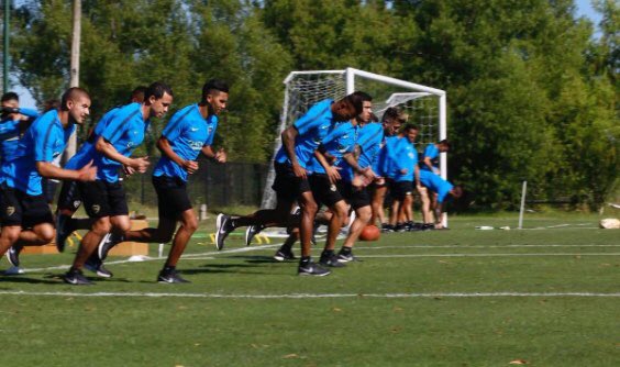 todoazulyoro's tweet photo. El próximo lunes 17 de junio, #Boca comenzará la pretemporada. 

Cronograma: 
🔹Del 17/6 al 30/6: entrenamientos en Cardales. El plantel se alojará en el complejo de Zona Norte. https://t.co/VeuBlAhtpM