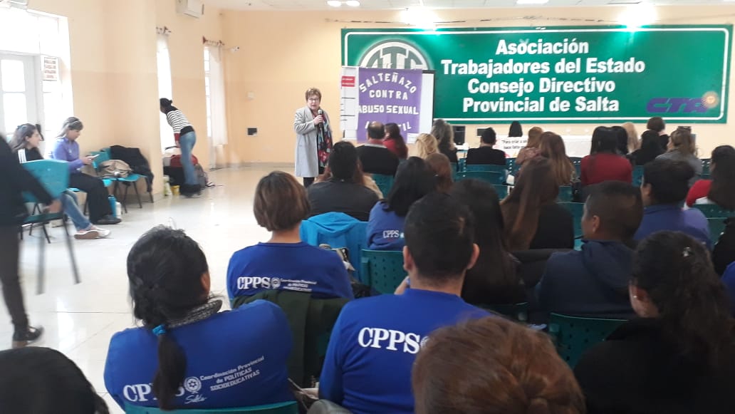 lubassi's tweet photo. #AHORA Salteñazo contra en abuso sexual infantil #CPPSpresente #PorMasNiñosFelices  @artydance23 @fguillesaavedra @patriciapinasco @AlancayDel @FanjulGabriel https://t.co/TY1CzBcunw