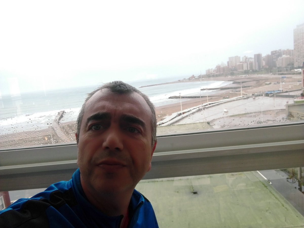 omarcapacci's tweet photo. Empezando el dia, hermosa como siempre #mardelplata, en un rato vamos a realizar notas, prensa para la funcion de mañana sábado 22,15 hs en el Teatro Colón #capaccisolonomas #humor #standup #unipersonal #teatro #comedia #semanadelhumor https://t.co/l8QgYv25dK