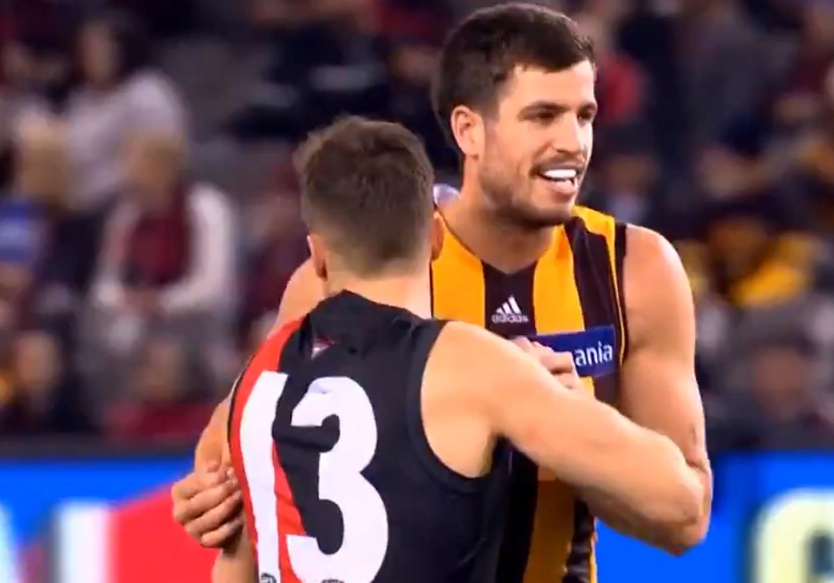 MJ_SCTalk's tweet photo. Hope the @AFL comes down hard on Ben Stratton’s disgraceful pinching tactics. Disappointing the @7AFL commentators endorsed his behaviour as a legitimate defensive tactic within the rules. Not a good look for young girls and boys who will give it a go this weekend. #AFLDonsHawks https://t.co/QbdiYvdNCN