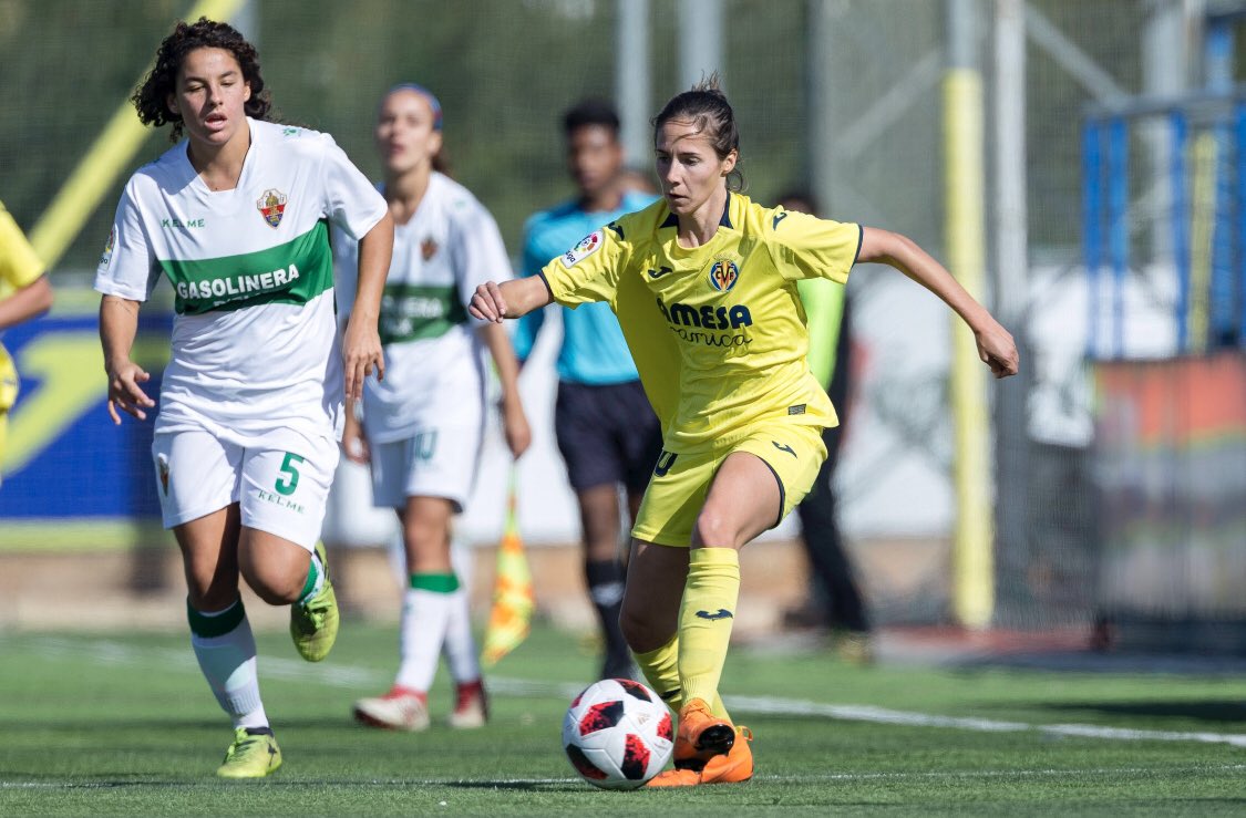 CVFFemenino's tweet photo. ¡Más renovaciones! Naiara Ves y Jessica Collado vestirán de amarillo una temporada más. 

¡Para Naiara será su 2a temporada y para Jessi nada más y nada menos que su temporada número 14 😱!

A por el debut en Primera B 💪🏻 https://t.co/hEgZlwtCM8