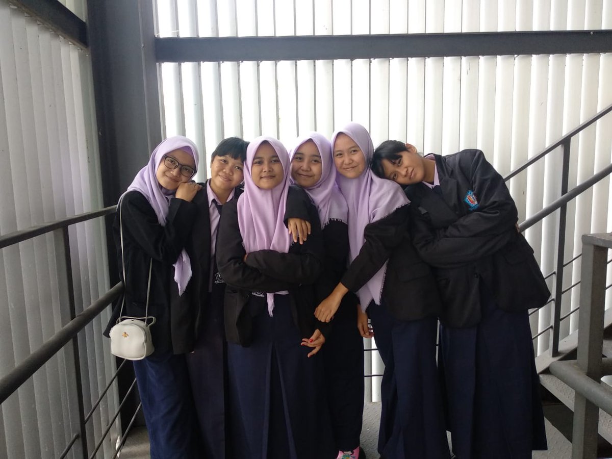 muteayaya's tweet photo. jaga ini twtr <3
#caredu #love #Friends https://t.co/F2HtNCyu9m