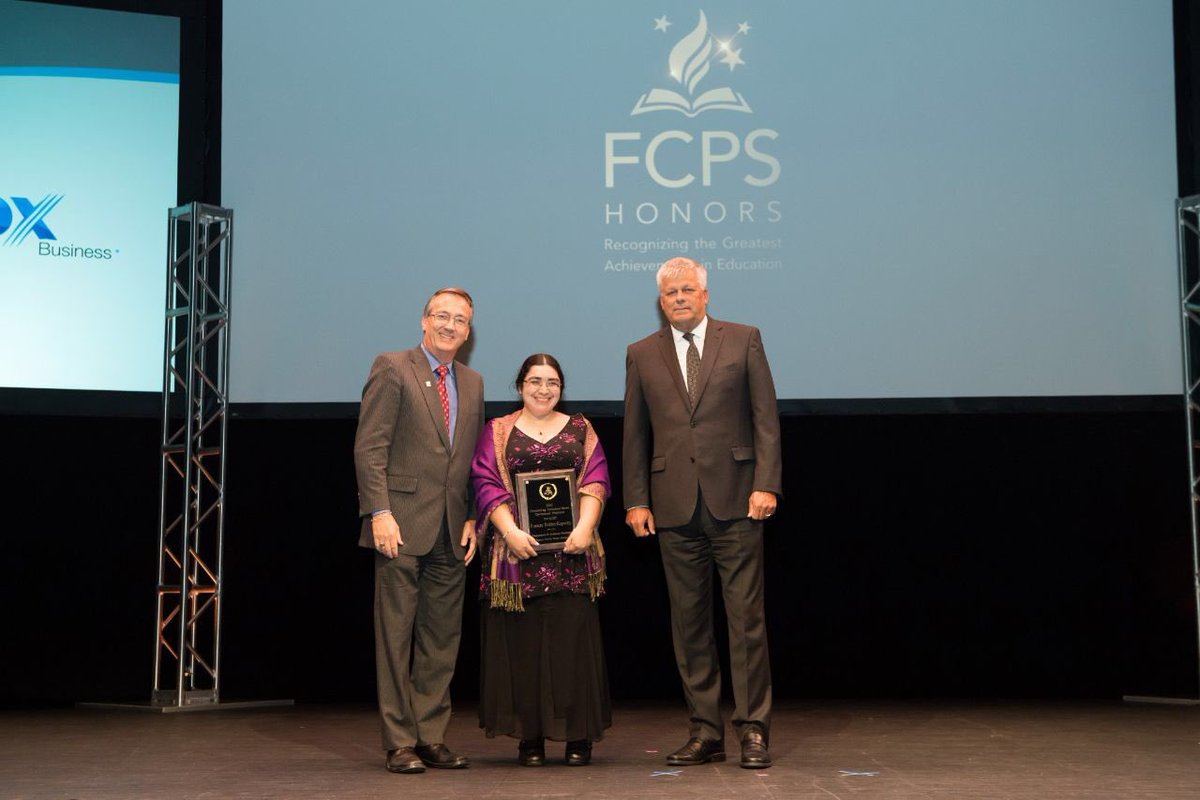 Congratulations to SSAW’s Frances Robles Kopecky for being recognized at the FCPS Honor Gala. This is well deserved!