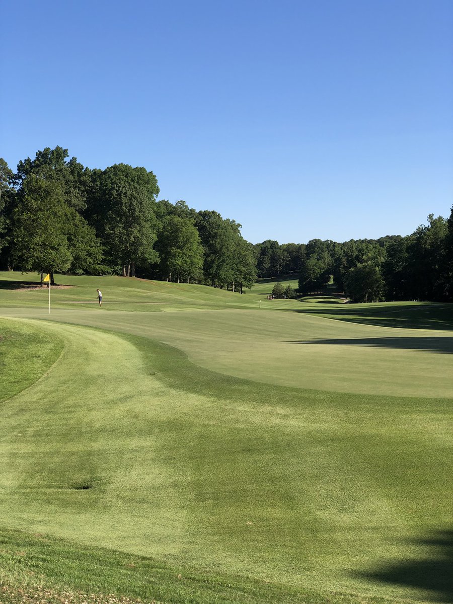 Full tee sheet, first group getting to #4 green