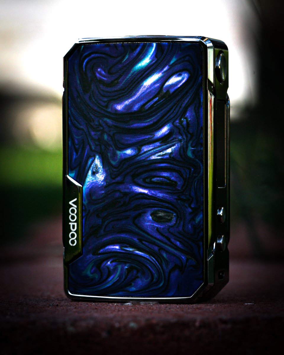 MoonlightVapers's tweet photo. New colors in for the Drag mini Platinum from @voopootechofficial 
Stop by the shop today and check out all of our new mods and colors! 💙💙💙
***Warning this product contains nicotine. https://t.co/1RCVhezvzu