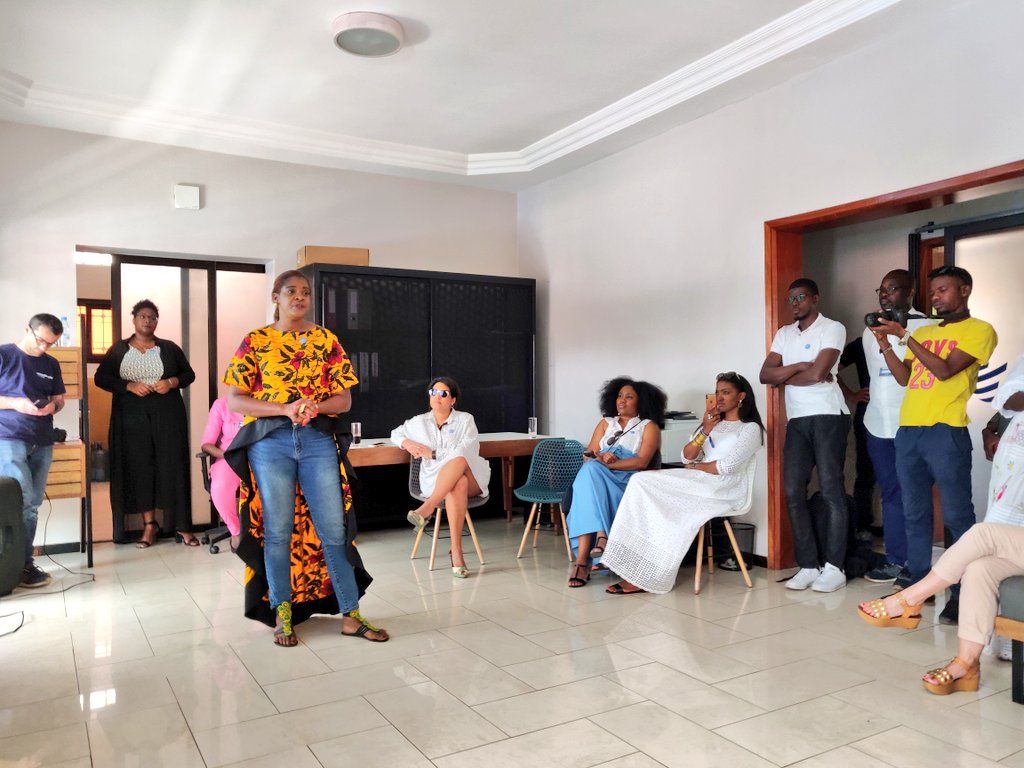 SG_labinno's tweet photo. Eva SOW présente le dispositif #OpenInnovation de #KinayaLab avec une stratégie sous forme de #Sprint. Tout un programme dédié aux grands groupes et aux startups.
#JFDLearnEx #JFD19 #TheFutureIsYou https://t.co/UzP8b9rxy7