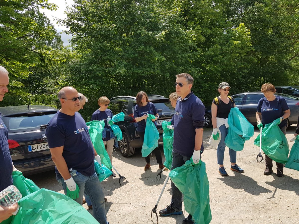 dafonsecamarie1's tweet photo. #MitelServes #MitelFrance #oneteam #etangdelaminiere https://t.co/6N8PJRPKeA