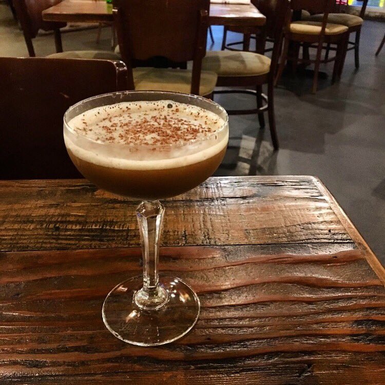 It’s officially the weekend! Time for a Genius Switch dessert cocktail. 😋 #supportlocal