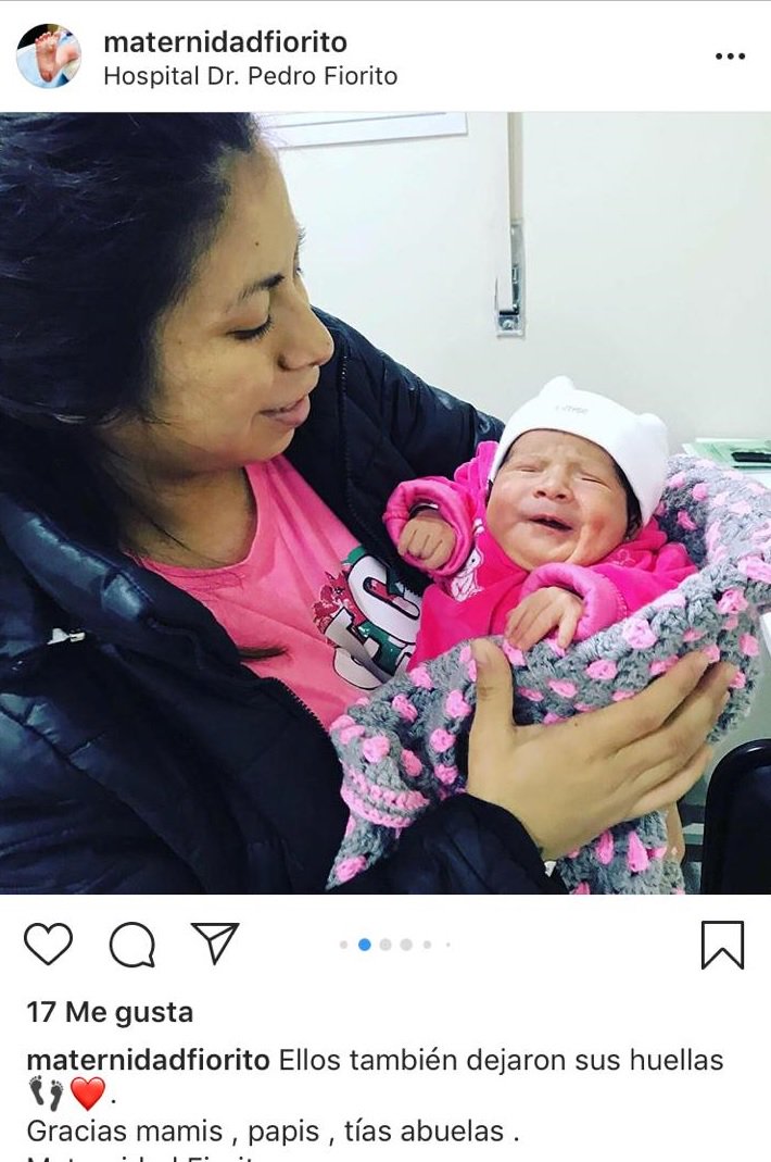 AMPHI_RS's tweet photo. En el Voluntariado "Viernes de Tejido" realizamos mantitas de bebe de 80x80cm que son donadas a los recién nacidos del Hospital Fiorito de Avellaneda.  Si queres colaborar , escribinos un mail a responsabilidadsocial@amphi.org.ar https://t.co/bJwEYBSDER