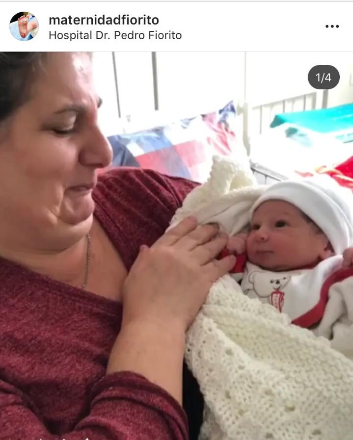 AMPHI_RS's tweet photo. En el Voluntariado "Viernes de Tejido" realizamos mantitas de bebe de 80x80cm que son donadas a los recién nacidos del Hospital Fiorito de Avellaneda.  Si queres colaborar , escribinos un mail a responsabilidadsocial@amphi.org.ar https://t.co/bJwEYBSDER