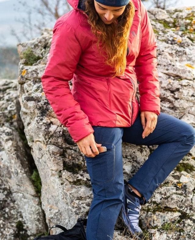 SalomonSLC's tweet photo. The WAYFARER STRAIGHT PANT moves with you, dries quickly and stands up to all kinds of abuse on the trail. And the straight fit transitions easily from hiking to boarding a plane to strolling the city. ⠀
⠀
#TimeToPlay #SalomonWMN #hiking https://t.co/NY8QCN8KMM https://t.co/mRulEtSxxu