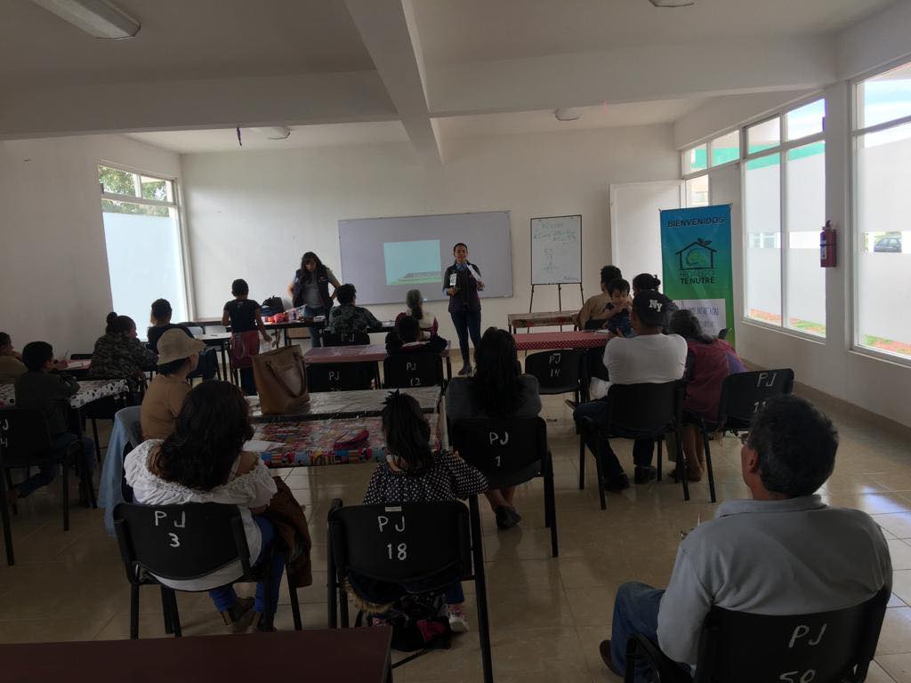 AscensoC's tweet photo. En constante cercania con la poblacion del programa #hidalgo_te_nutre, realizando acciones como talleres de nutricion en las comunidades de Jaltepec, Paraisos, Amp sta teresa y San juan,#tulancing con el objetivo de alcanzar la seguridad alimentaria. @SEDAGRO_HIDALGO @omarfayad https://t.co/Gc9mMSxWua
