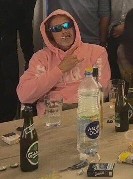 mfyoongi's tweet photo. @luvsggukie and i oop- https://t.co/jynolQz3tU