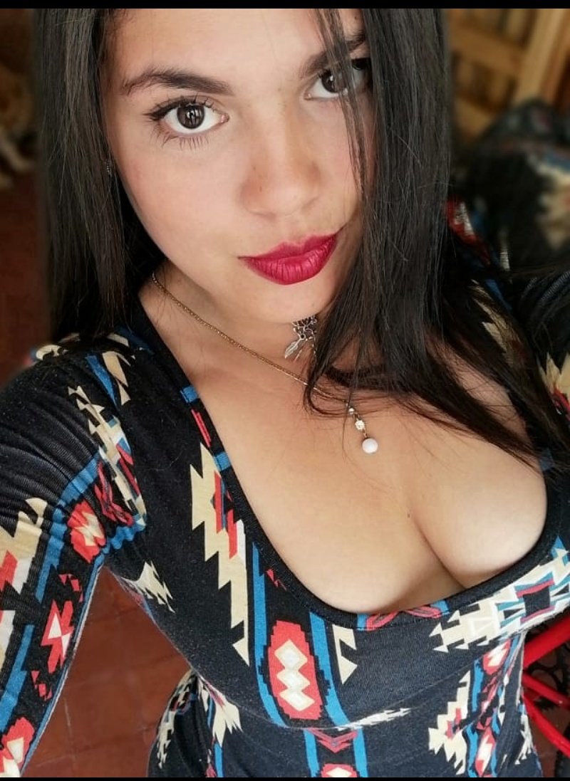 Tetoncitas ♥ SubirPorno - LATINAS DE TETAS DELICIOSAS