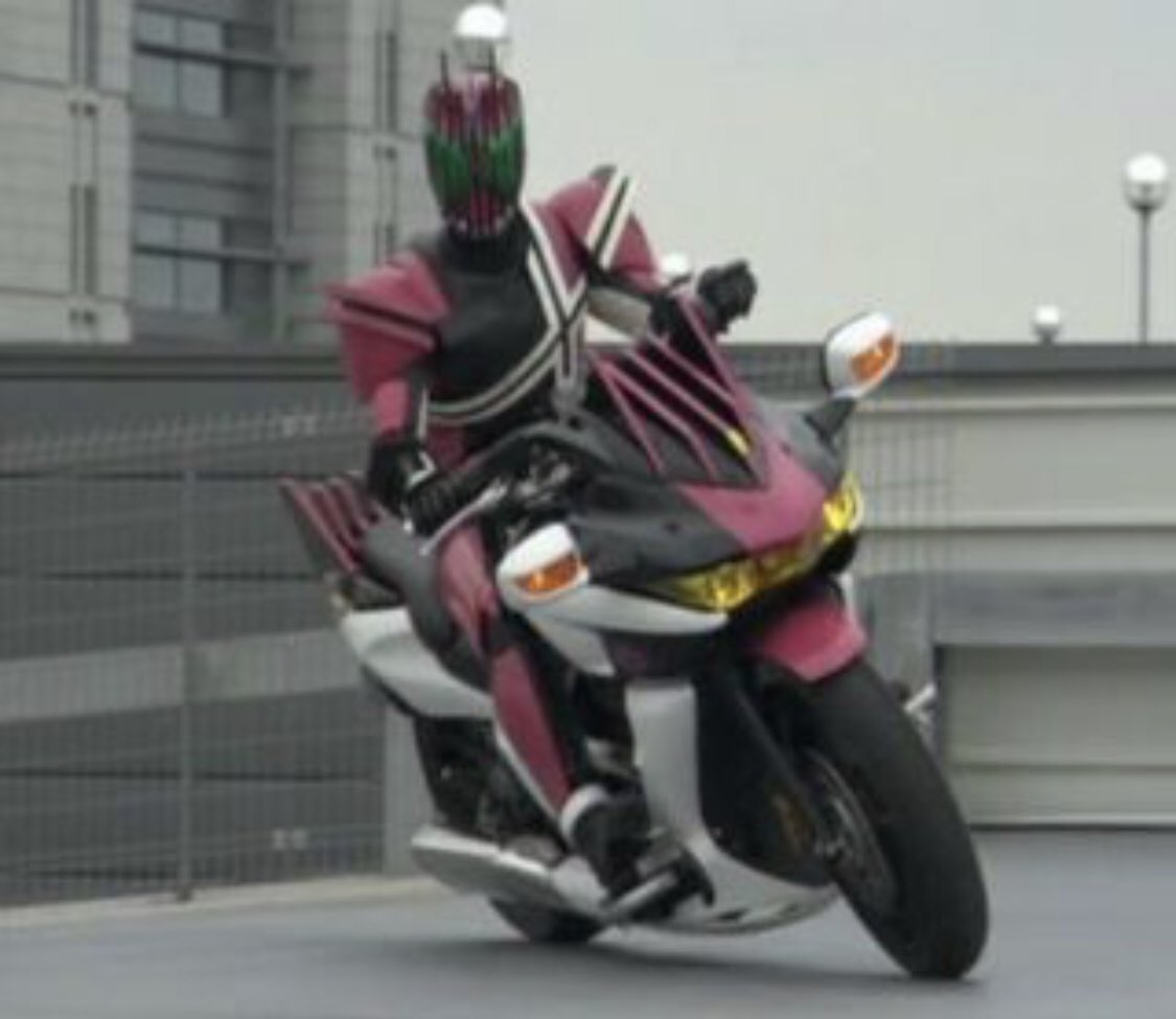 Se Nya Nm4 02 Hrs 懐かしい写真を見つけたー 過去に乗ってたバイクなんだけど 私が大型免許を取るキッカケになったバイク 子供が出来た時に泣く泣く手放したんだよね 仮面ライダーディケイドのバイクのベース車両 こいつ結構高いバイクでした Se Nya Nm4 02 Hrs 懐かしい写真を見つけたー 過去に乗ってたバイクなんだけど 私が大型免許を取るキッカケになったバイク 子供が出来た時に泣く泣く手放したんだよね 仮面ライダーディケイドのバイクのベース車両 こいつ結構高いバイクでした