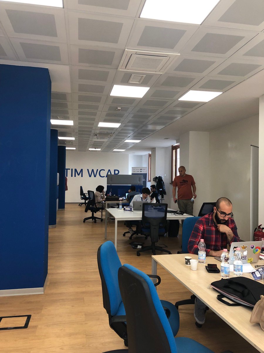 OlivettiOnline's tweet photo. #OlivettiCashRegister40 hackathon: c'è ancora un po' di tempo per confrontarsi e scegliere una delle tre challenge tra quelle proposte!
@gdt62 @MarcoGMarchesi @timwcap @JOL_SCube @EIT_Digital @helsinkiuni @timwcap
#DigitalTransformation #StoriaDiInnovazione #SmartRetail https://t.co/qoniol2Xll