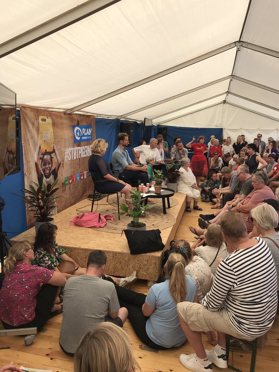 Brinkmann i samtale m Stine Bosse : er du klima kyniker eller klimahykler ? Jeg vil hellere være hykler 🙋🏼‍♀️🌱 #støtpigerne #Verdensmålene