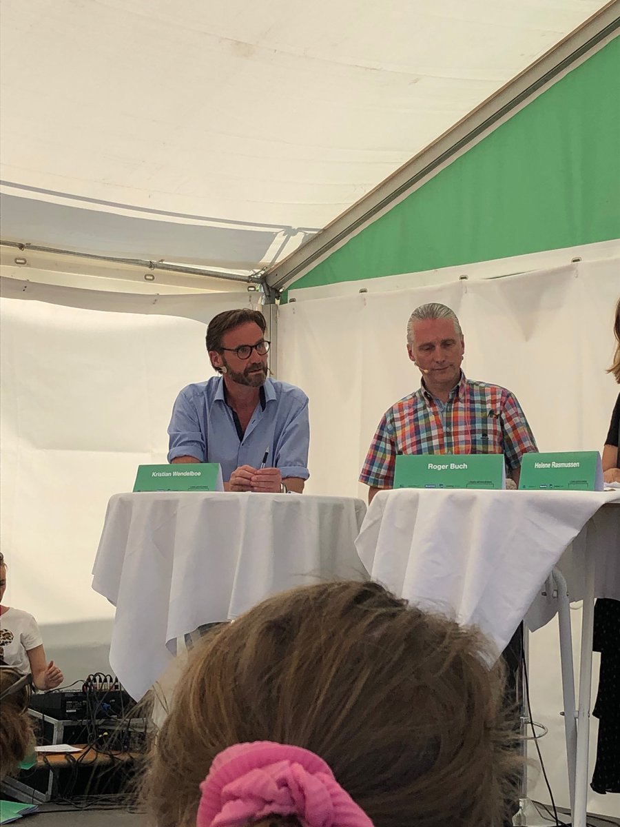 Schultzfalken's tweet photo. KLs adm dir: det går ikke bare langsomt men absurd langsomt med at få flere kvinder i ledelse - Danmark ligger lavere end selv de andre nordiske lande https://t.co/OIPOp3ny49