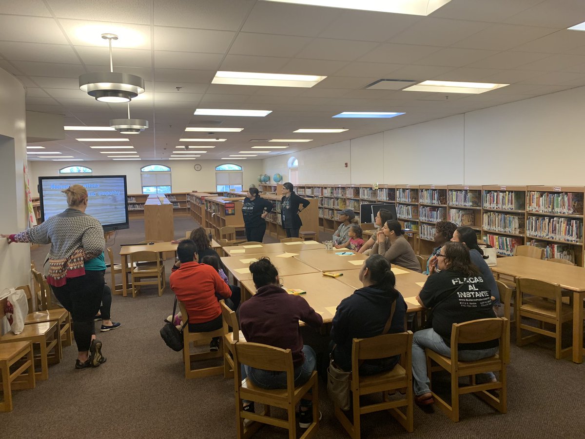 sherrodriguez82's tweet photo. So excited to have our parents join in and learn about implementing SEL in school and how they can support as well!  @D87Lab @BSD87 https://t.co/3p2LviPCdy