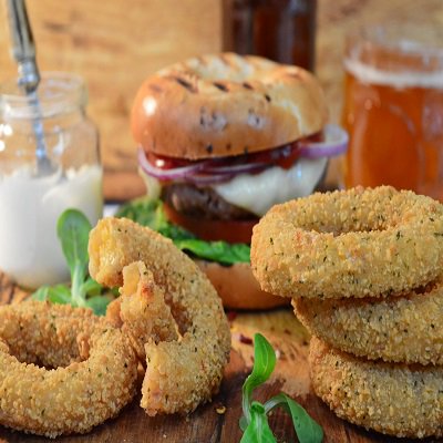 What's better than an onion ring? A giant onion ring. What's better than a giant onion ring? A giant onion &amp; CHEESE ring. <a href="/Innovate_Foods/">Innovate Foods</a> CheesOs are a mix of Monterey Jack cheese, cheddar cheese &amp; diced red onion -  the perfect side or sharer! #lovefood