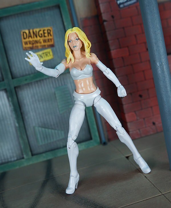Posted a new Marvel Legends review today if anybody wants to check it out- This time around it is on the Emma Frost figure from the Wolverine Marvel Legends Series! 
Watch it here at youtube: youtu.be/Jn90QUgBHM0
Or here with a photo gallery: actionfeatures.net/2019/06/toy-ta…