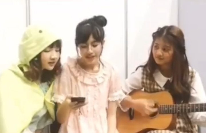 uossmii's tweet photo. ขุดเพลงมาฟัง ... Lost star 💫 ver.คุณไข่ซุมิโกะ แมวไส้กรอก และคุณหนูเคท #miniminimini 
https://t.co/sObEd74Qqw https://t.co/Wenq6ZxVX0