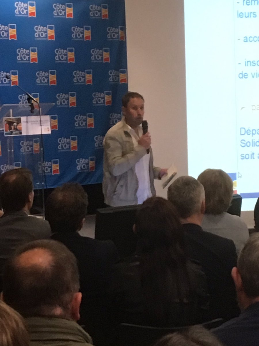Delegpauvrete's tweet photo. Les acteurs locaux mobilisés pour donner de la matérialité immédiate à ce partenariat État @CD_CotedOr au bénéfice des plus démunis. #StratégiePauvreté. https://t.co/6O0SAE7z8p