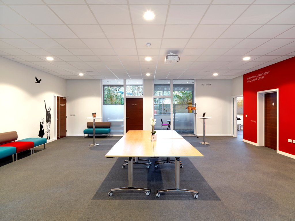 IngletonWood's tweet photo. Check out one of our latest #projectprofiles on our website for Coram Queen Elizabeth II Centre, here: https://t.co/pJPZQeSfaA Photography copyright: Charles Hosea #Sustainability #BREEAM #BREEAMandCode #SocialandCommunity @Coram @pm_architects @GleedsGlobal @Thomas_sinden https://t.co/fUpXOAZM1h