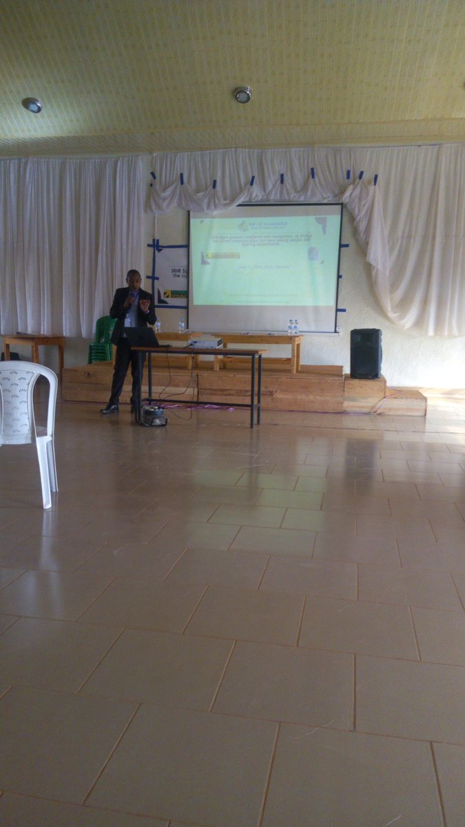 shrwanda2015's tweet photo. @shrwanda2015 Deputy Executive director, @ncostase  is presenting on burden of lacking signs language when it comes to #SRHR services . @MinYouthRwanda @WomenDeliver @Katja_Iversen @ncpdrwanda @rnudeaf https://t.co/JeTPSlIVIu