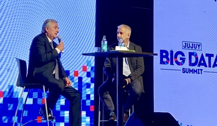 GerardoMorales's tweet photo. En Jujuy tenemos un gran potencial para desarrollar la Industria de Big Data y vamos a generar las condiciones necesarias para lograrlo ⇢ https://t.co/Pd5TUkqZ3O ¦ #JujuyBigData https://t.co/2ADWxxyZFe
