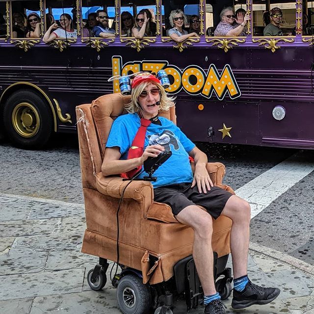 LaZoom Comedy Tours tweet media