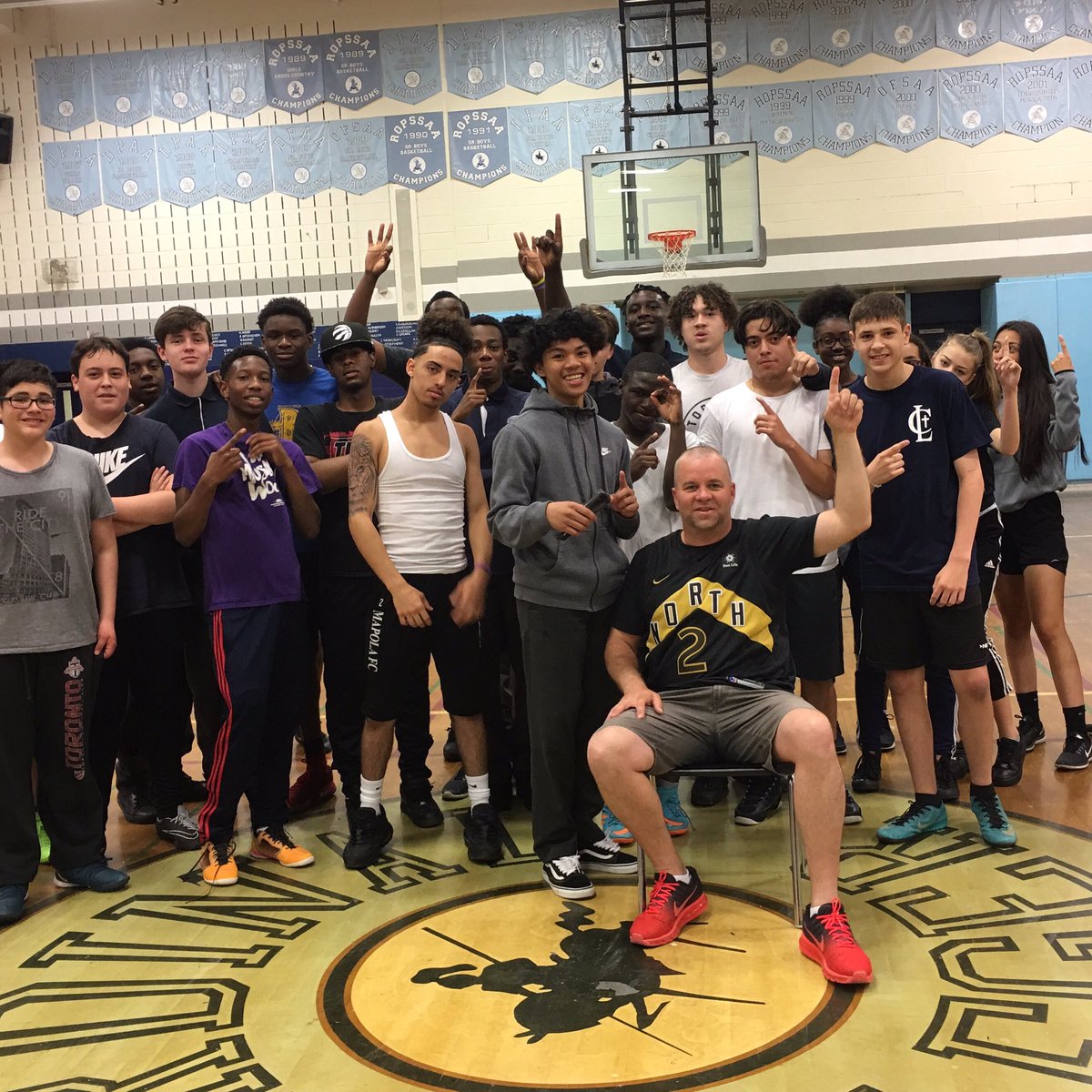 DWeeren's tweet photo. I bet my hair that @Raptors would win! Man of my word, “chip with dip baby” @Drake #Brampton #CardinalLeger #NORTHSIDE🙌 @clegersports https://t.co/u6jxLfVEKL
