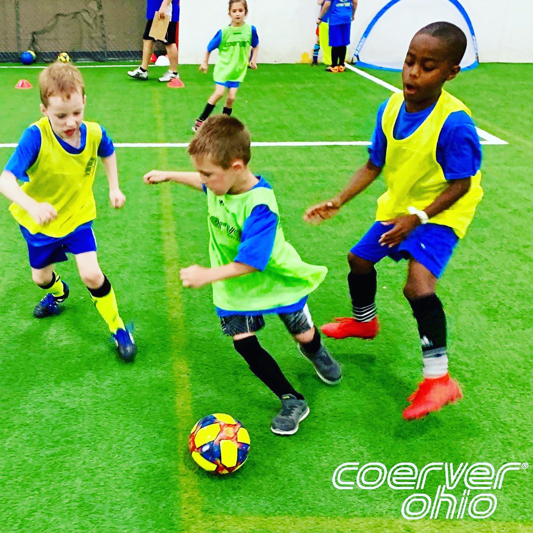 CoerverOhio's tweet photo. #Coerverkids learn to combine well with teammates and learn to go it alone if they have to⚽️
#coerver35 #letsgetbetter #soccereducation #skillsrevolution #soccercamp  #firstskills #performanceacademy #firstskills #coerverohiocenterofexcellence #soccerskills #soccer https://t.co/XzNxITEfcb