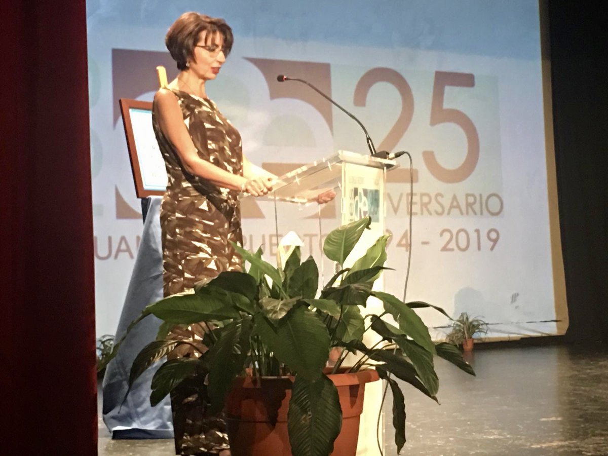 #EDUCACIÓN 👨🏻‍🎓👩‍🎓 El alumnado de cuarto curso de Secundaria del <a href="/iesdre/">IES DRE</a> IES Diego Rodríguez de Estrada, celebra a esta hora, en el Teatro Municipal, el Acto de Graduación. Enhorabuena a tod@s! #SanJuanNavega⛵