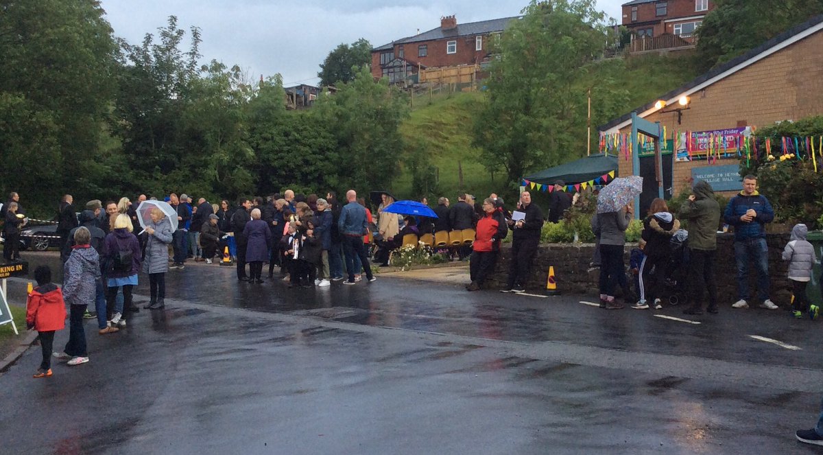 Great turn out at Heyrod Village Hall <a href="/Heyrodhall/">Heyrod Village Hall</a> for the Tameside Whit Friday Band Contest despite a little bit of 🇬🇧 summer #WhitFriday19 #proudtameside #brassband