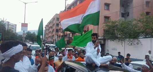 shaik_hussam's tweet photo. जमशेदपुर में #AIMIM झारखंड टीम का जोरदार स्वागत,  मजलिस बहुत जल्द पूरे झारखंड में अपना परचम लहराएंगे  इंशाल्लाह.
जमशेदपुर के सभी लोगों के जज्बे के झारखंड टीम बहुत-बहुत मुबारकबाद पेश करती है और शुक्रिया अदा करती है. @asadowaisi 
@syedasimwaqar https://t.co/mRU58rqQxm