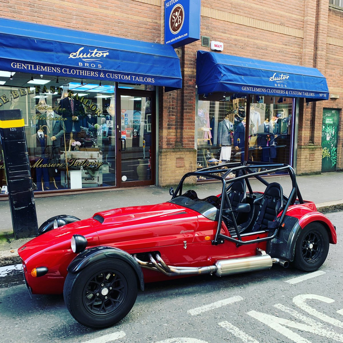 SuitorBrothers's tweet photo. After years of wanting one..and seeing so many awful examples... i finally own a stone mint #MegaBusa! Nearly 500bhp per ton... perfect for the daily commute 👍#GetUpGetOutGetAtIt https://t.co/8FDWVgzJzE