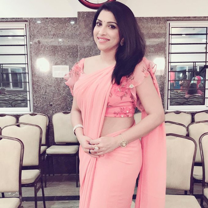 LoverSaree's tweet photo. https://t.co/wwh19x6BXj