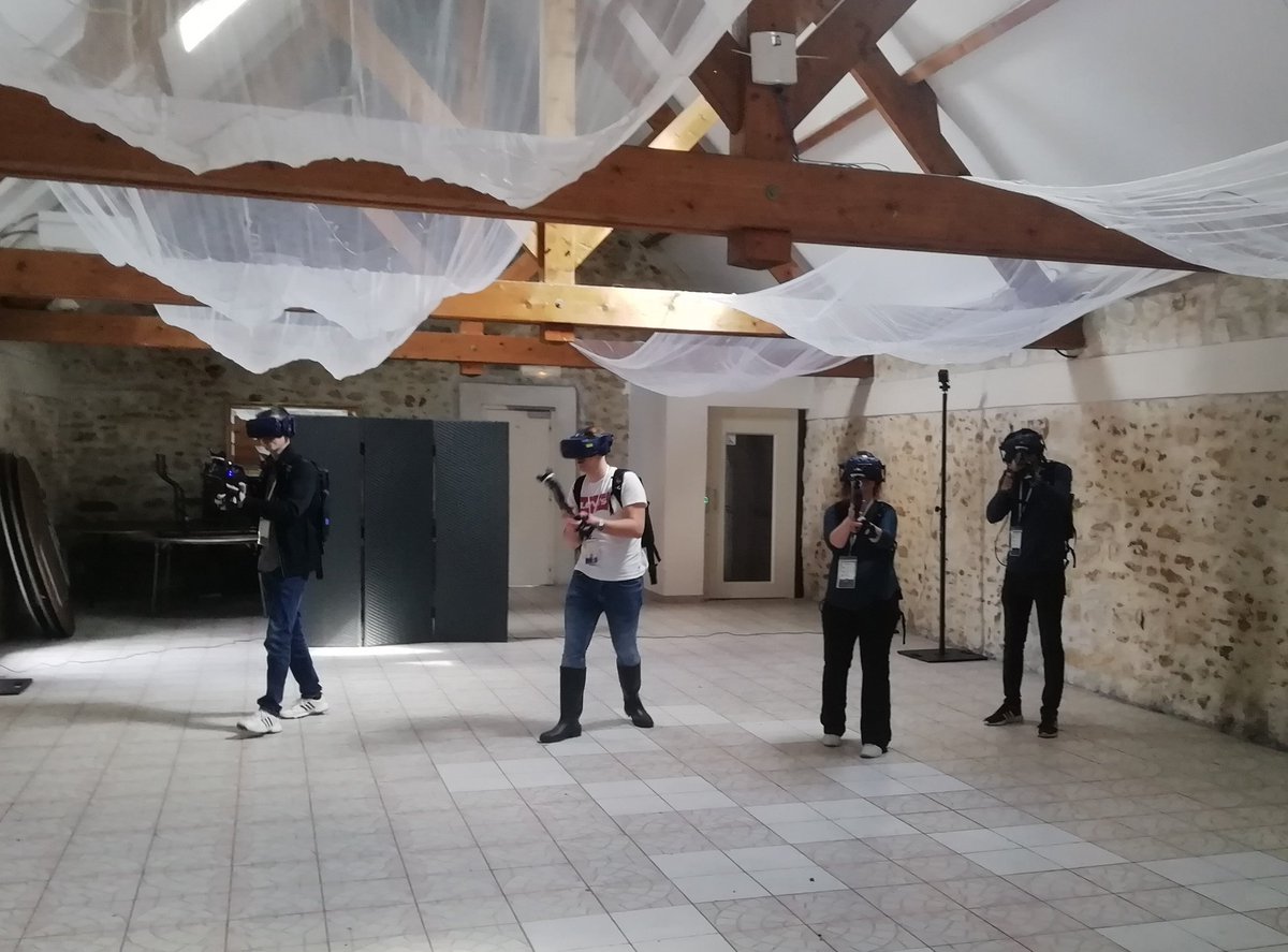 int0x20's tweet image. #Ghostbusters at #DevBreak19 - they ain&apos;t afraid of no #virtual ghost!