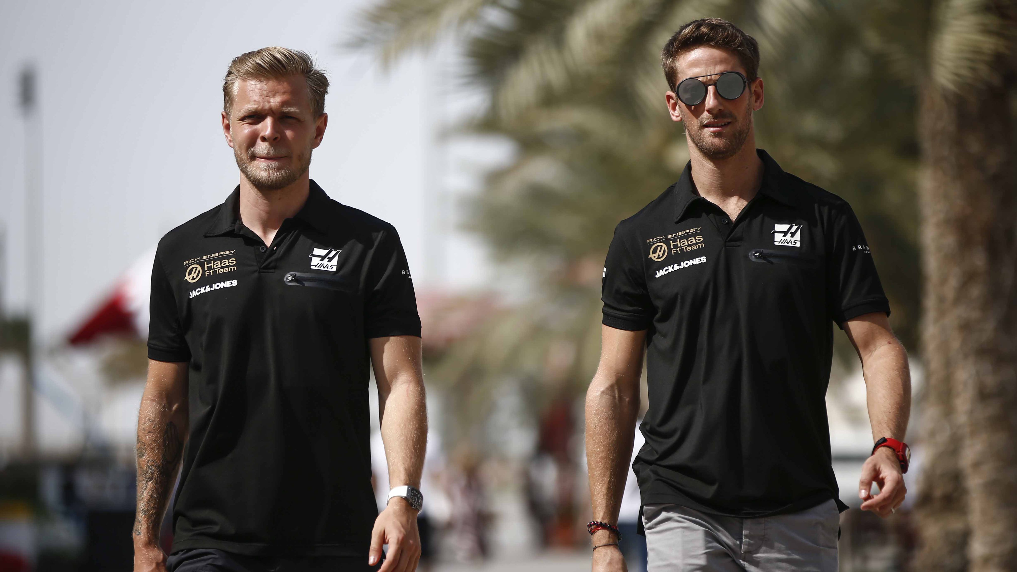 MoneyGram Haas F1 Team on X Treat yourself to some 2019 Haas F1 merch from our online shop Check out the range https t dYKSqyNKeS https t zz4zkKA6el X