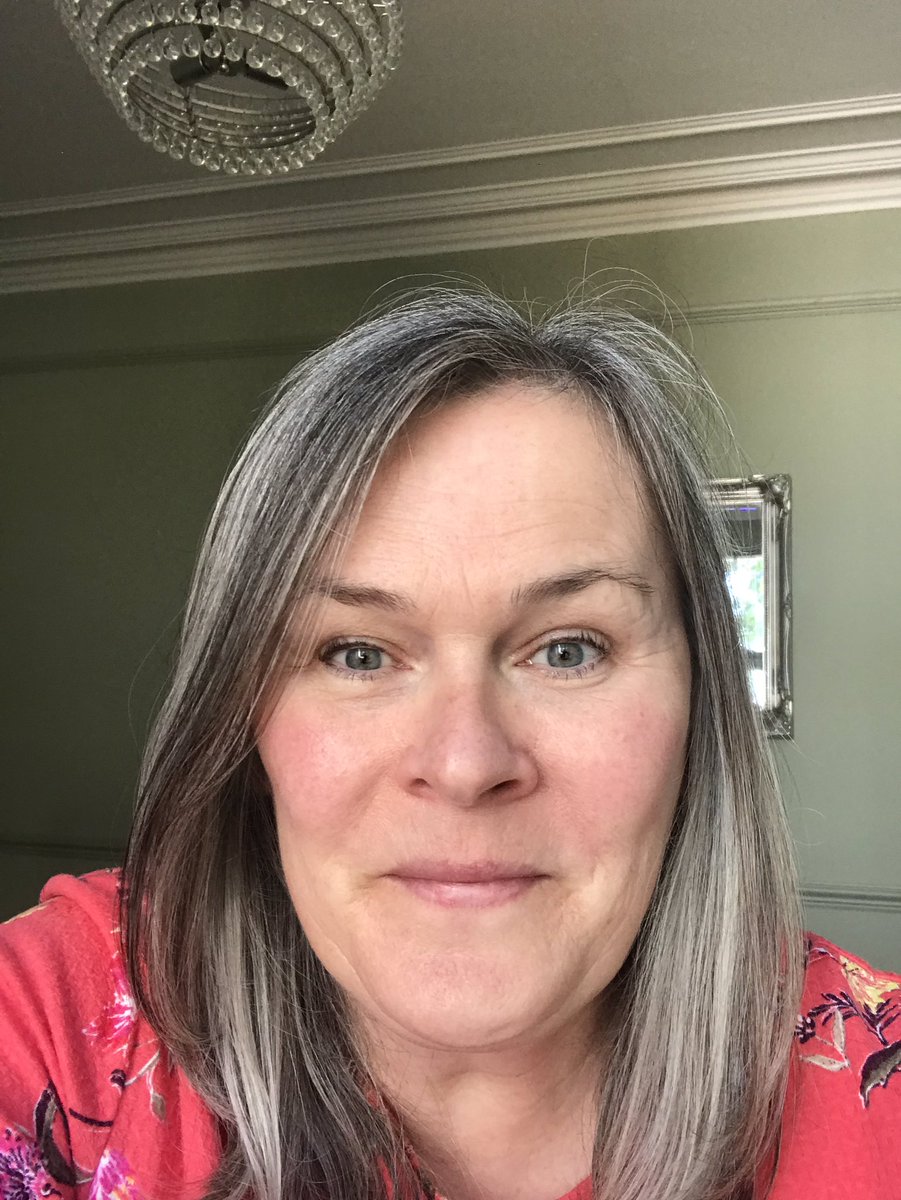 TheSidlawHare's tweet photo. Just went to @Halfords_uk to get some oil and the lady who served me complimented  me on my hair (see photo 😂) She asked if it was my natural colour,. (Yes) Do you complement strangers? I have, but don’t do it as often as I should. #complimentastranger #compliment #greyhair https://t.co/83KQlBsF0M