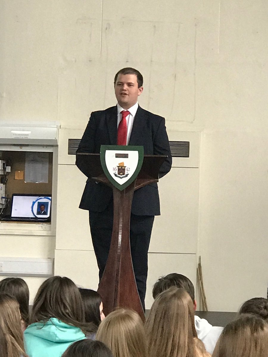 eggarscommunity's tweet image. Great words from Mr Cartwright at the Leavers Assembly to his tutor group who he has been with for all 5 years @Eggars #TC2014-19 #lasttutorstanding #classof2019 #bigthanks